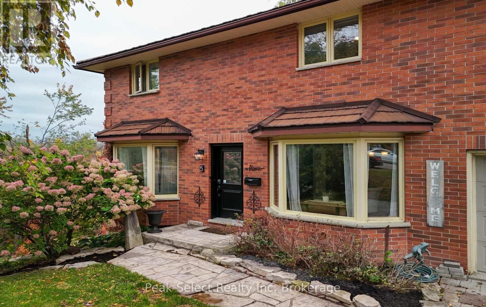 5 Rowland Street, West Perth (Mitchell), Ontario  N0K 1N0 - Photo 3 - X14089918