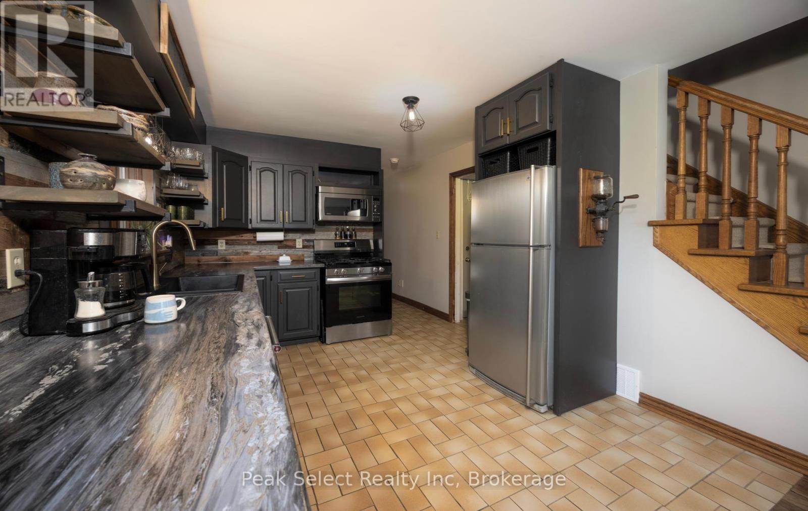 5 Rowland Street, West Perth (Mitchell), Ontario  N0K 1N0 - Photo 7 - X14089918