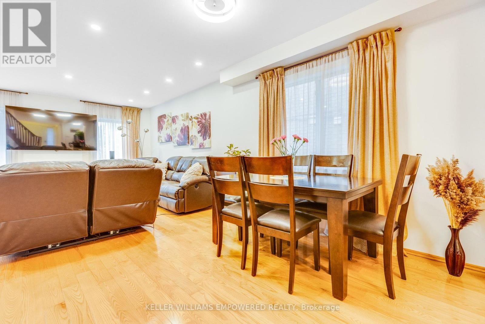 134 Queen Isabella Crescent, Vaughan, Ontario  L6A 3J7 - Photo 5 - N13844520