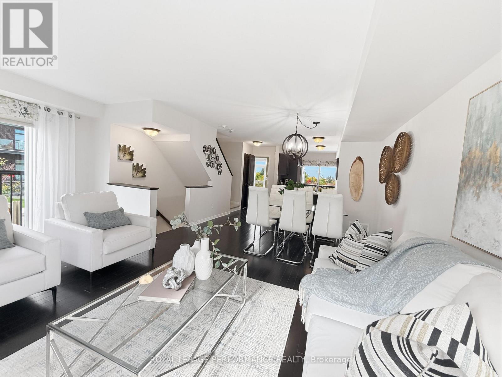 275 Eric Czapnik Way, Ottawa, Ontario  K1E 0B4 - Photo 12 - X13815568