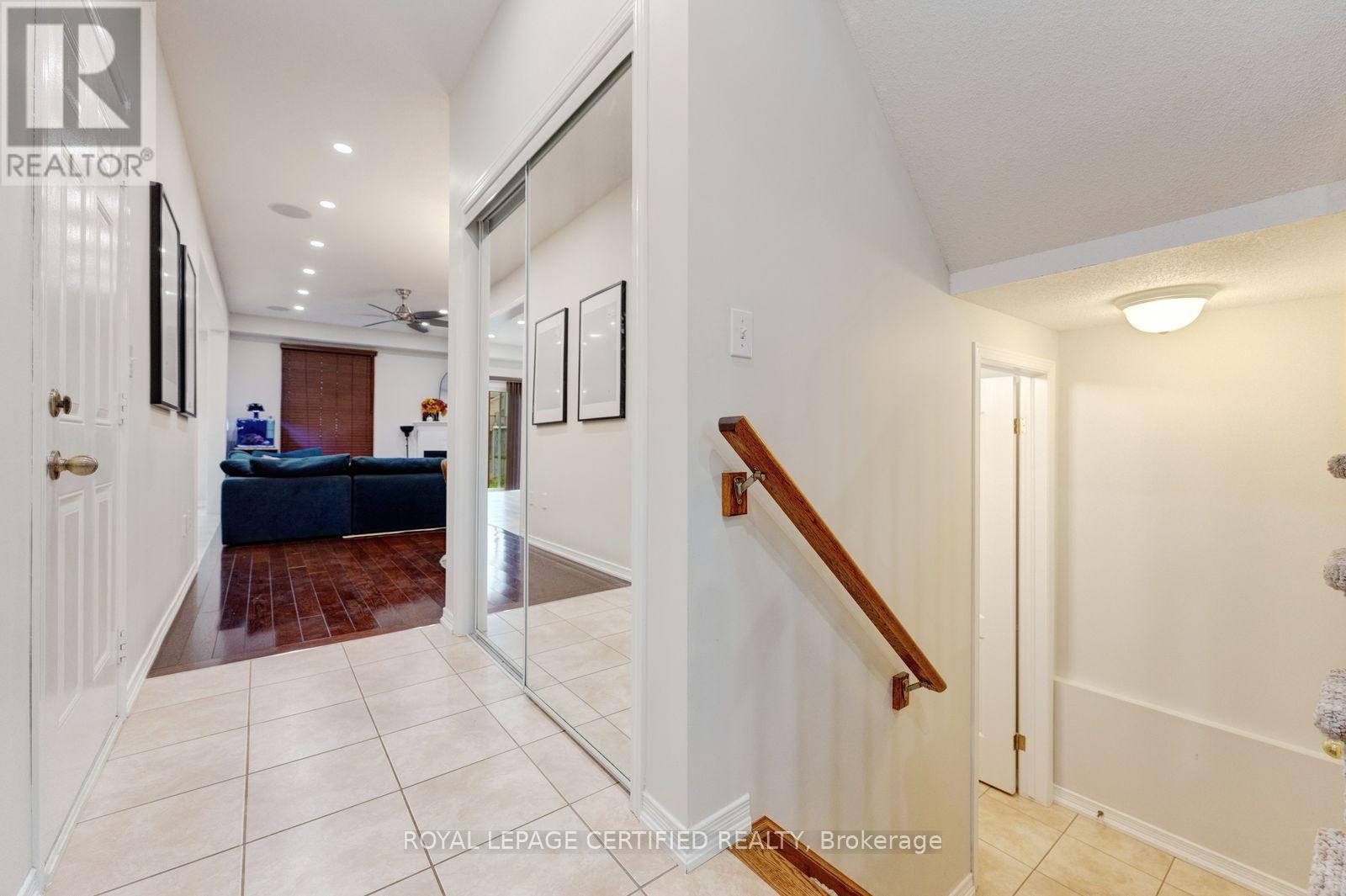165 Palacebeach Trail, Hamilton, Ontario  L8E 0C3 - Photo 6 - X14089898