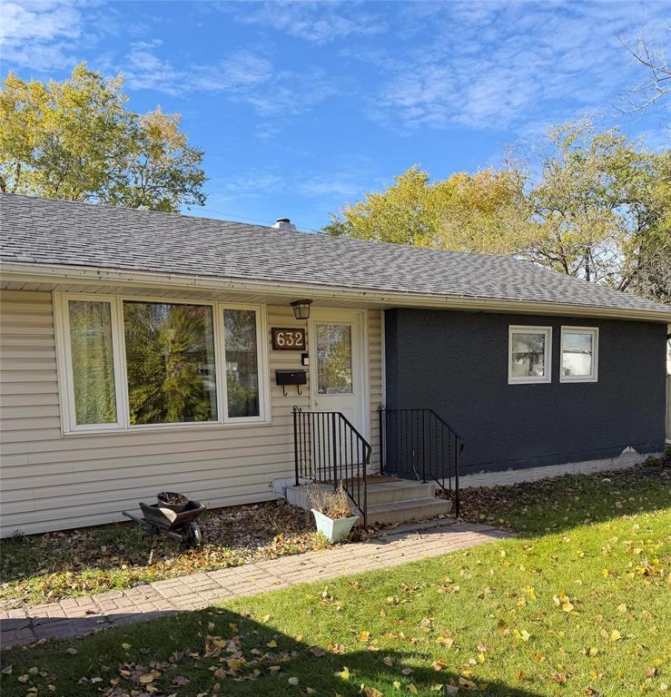 632 Stewart Street, Winnipeg, Manitoba R2Y 1N9 - Photo 0 - 202625643