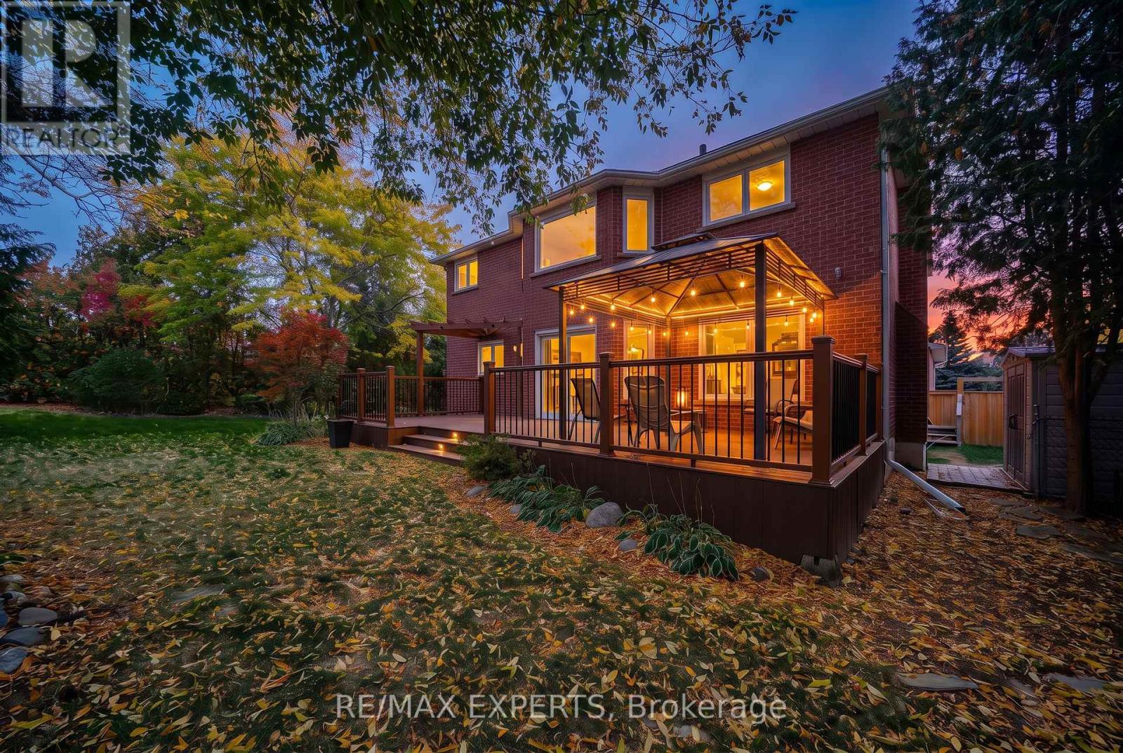 231 Mossbrook Square, Pickering, Ontario  L1V 6P8 - Photo 42 - E14089556