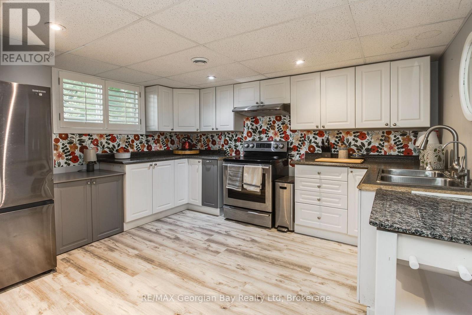 19 Bridle Road, Penetanguishene, Ontario  L9M 1J5 - Photo 14 - S14087856