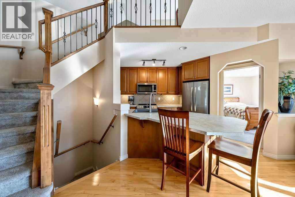 31 Springbank Terrace SW, Calgary, Alberta  T3H 4S8 - Photo 9 - A2351843