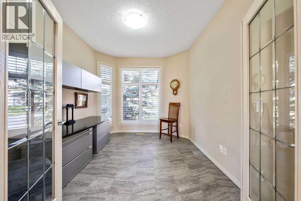 31 Springbank Terrace SW, Calgary, Alberta  T3H 4S8 - Photo 24 - A2351843