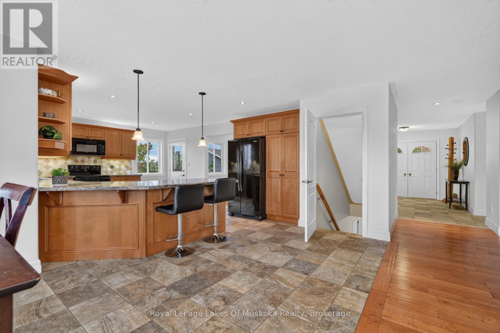 77 Lankin Avenue, Bracebridge, Ontario  P1L 2H1 - Photo 10 - X14090016