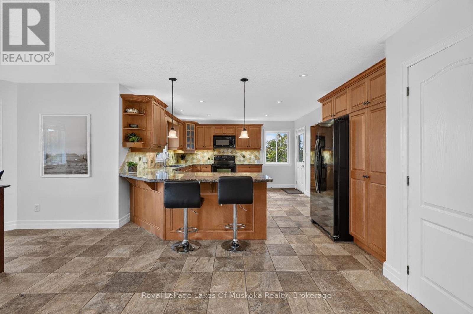 77 Lankin Avenue, Bracebridge, Ontario  P1L 2H1 - Photo 11 - X14090016