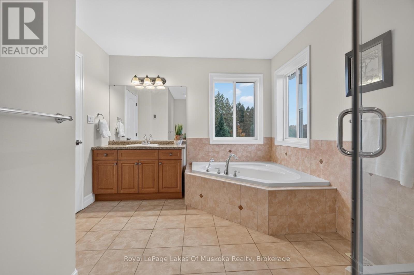 77 Lankin Avenue, Bracebridge, Ontario  P1L 2H1 - Photo 24 - X14090016