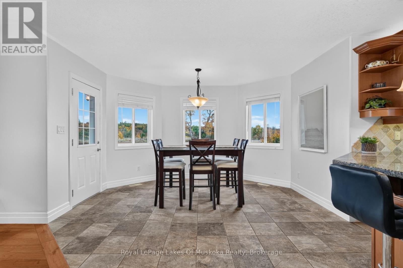 77 Lankin Avenue, Bracebridge, Ontario  P1L 2H1 - Photo 9 - X14090016