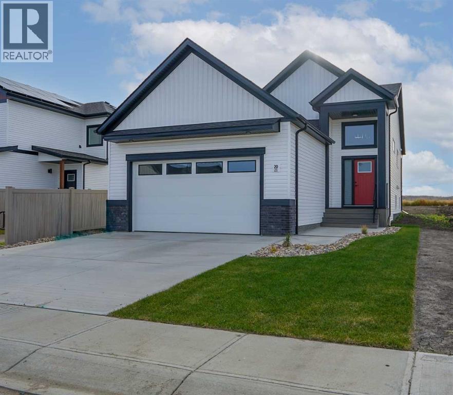 20 Ian Way, Sylvan Lake, Alberta T4S 0W5 - Photo 1 - A2314188