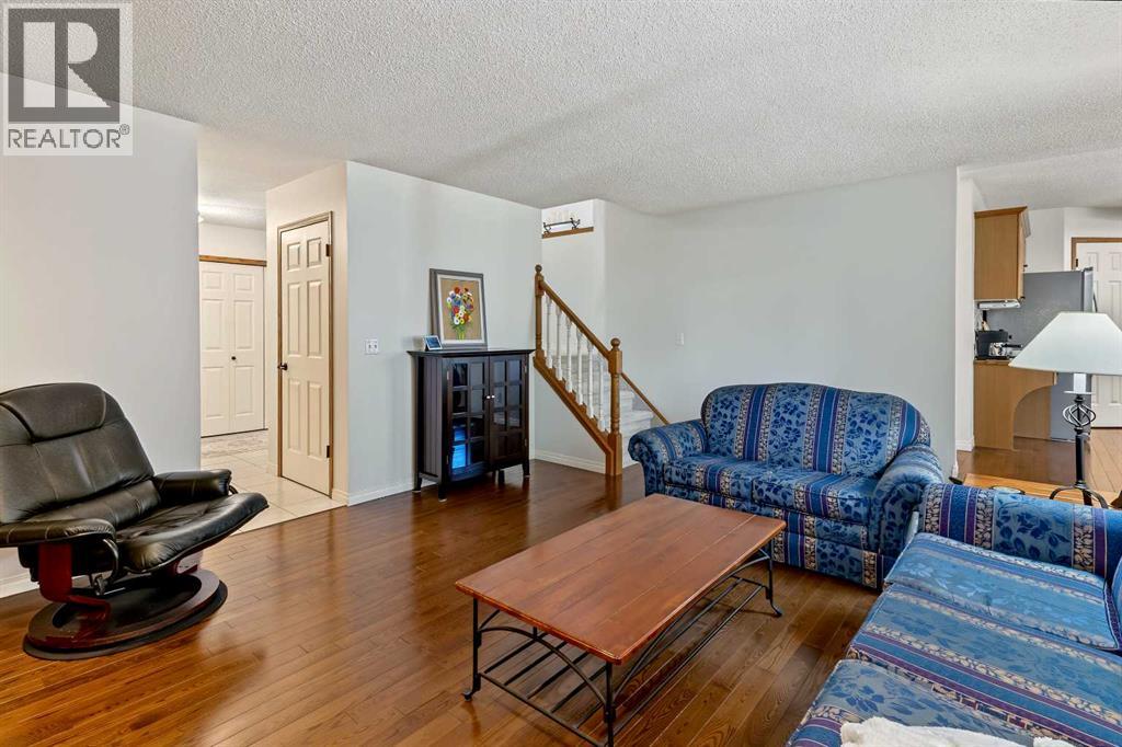 1515 Sunvista Way SE, Calgary, Alberta  T2X 3G3 - Photo 14 - A2353053