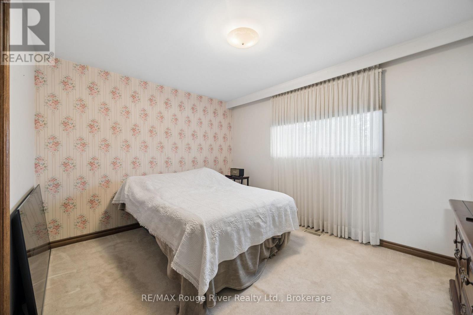 3 Heatherwood Road, Ajax, Ontario  L1S 2K6 - Photo 17 - E14090086