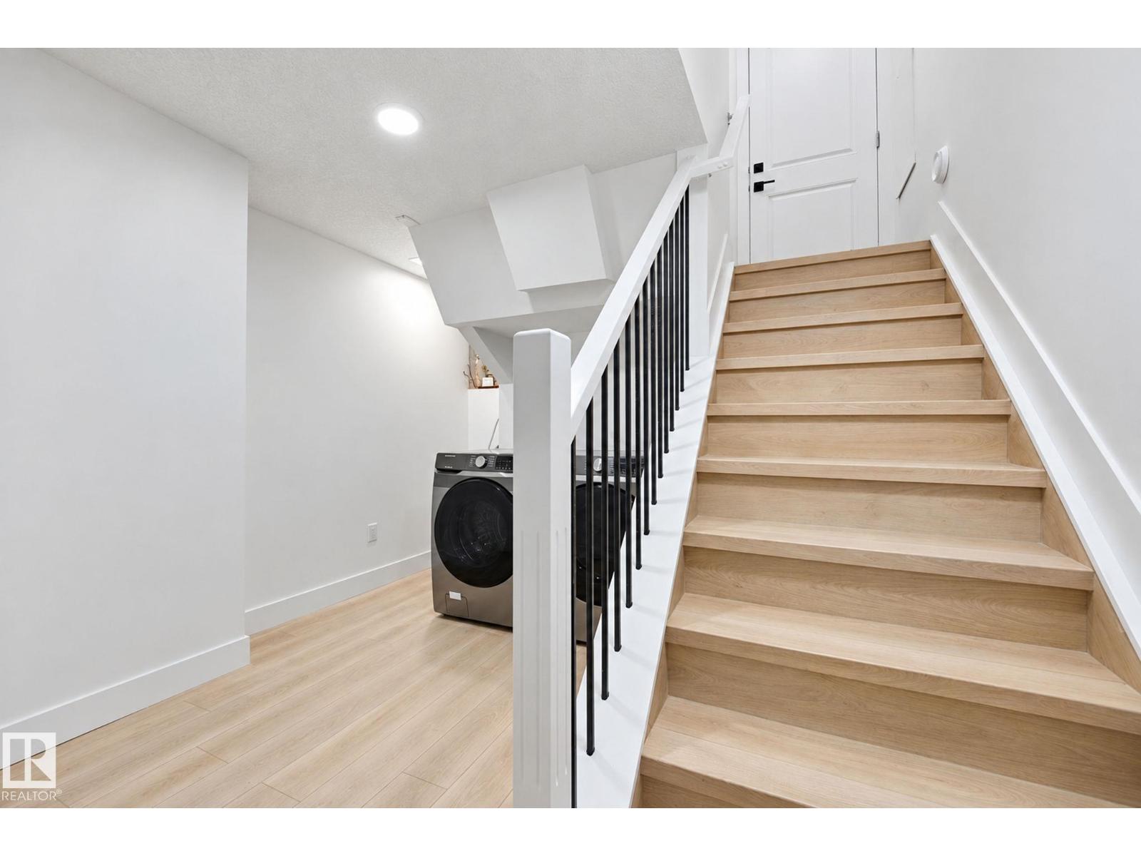 16507 91 AV NW
