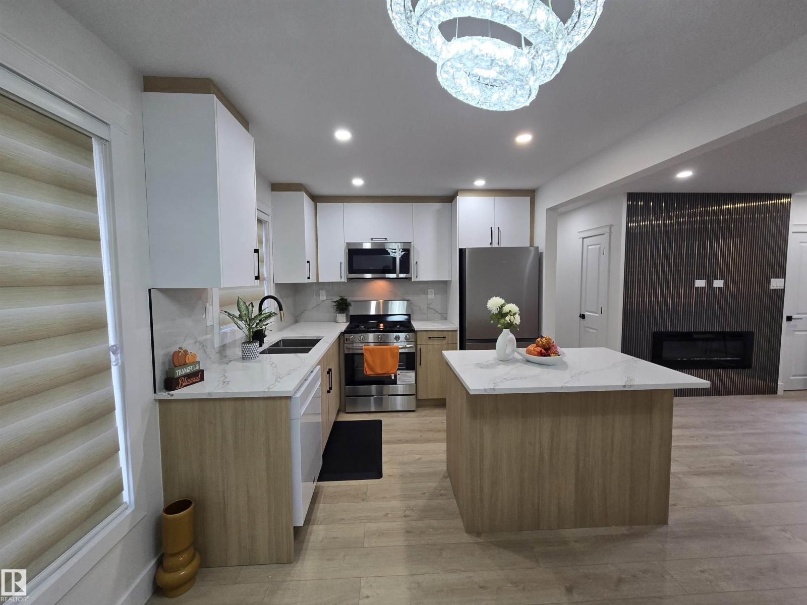16507 91 AV NW