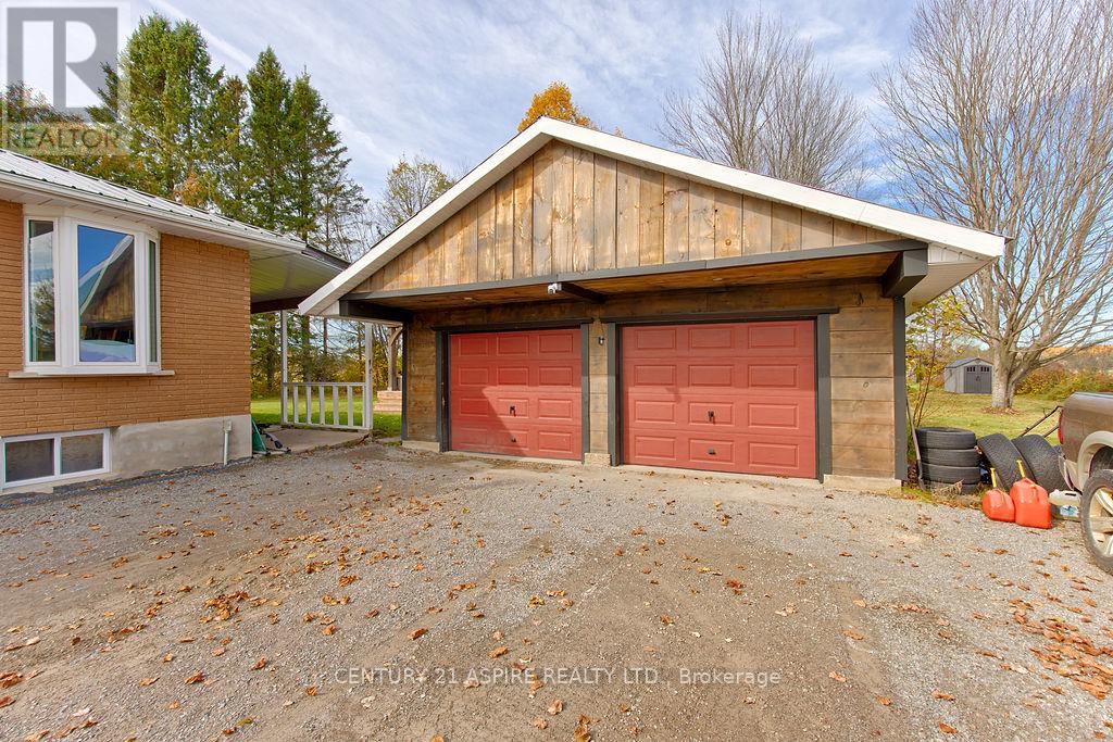 742 Zanders Road, Laurentian Valley, Ontario K8A 6W8 - Photo 3 - X14090114