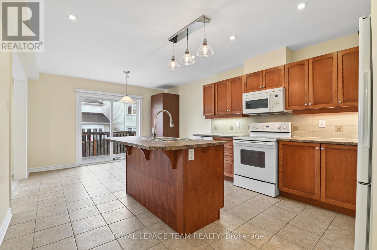 3566 Cambrian Road, Ottawa, Ontario  K2J 0T6 - Photo 5 - X14090102