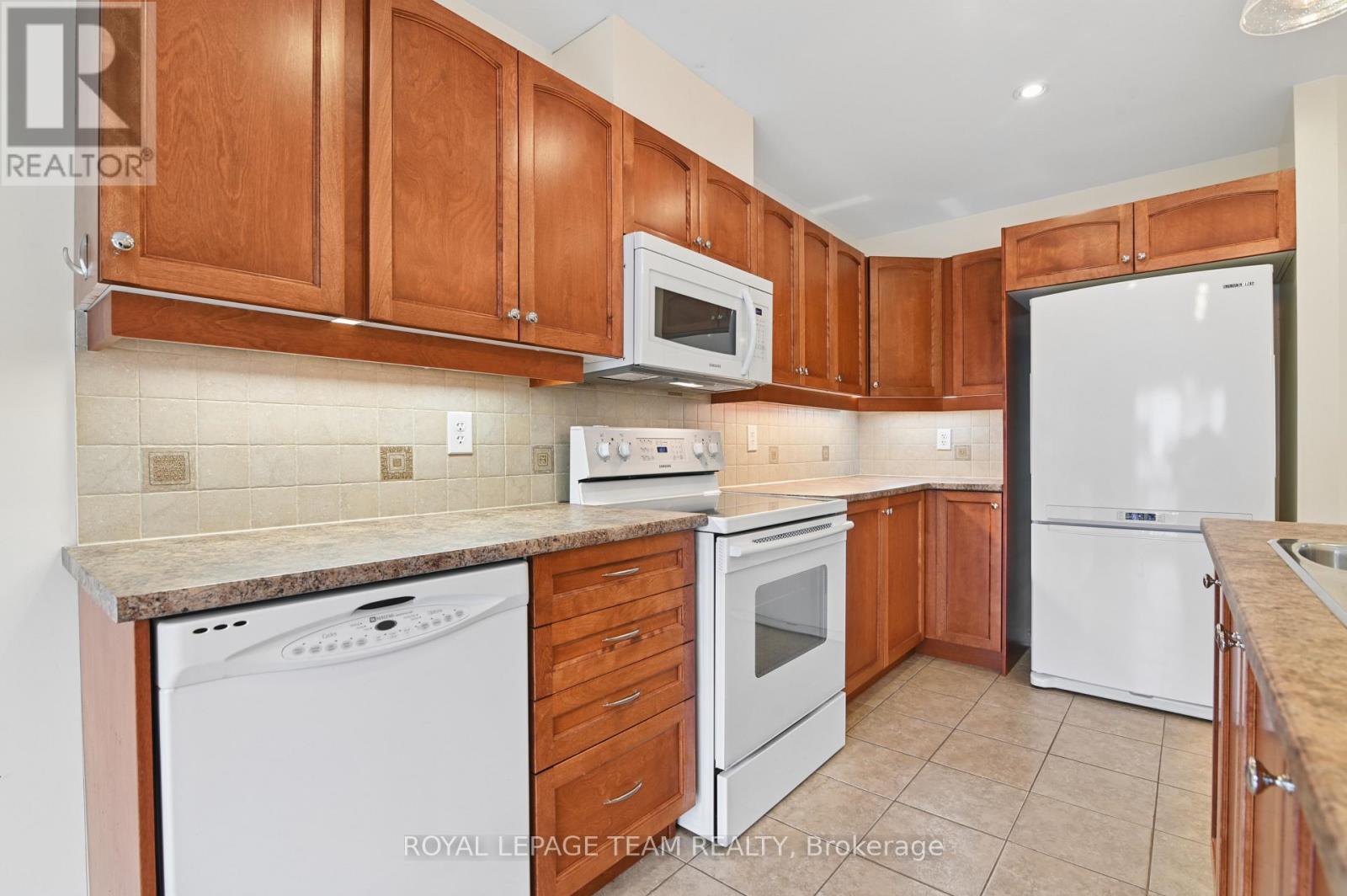 3566 Cambrian Road, Ottawa, Ontario  K2J 0T6 - Photo 7 - X14090102
