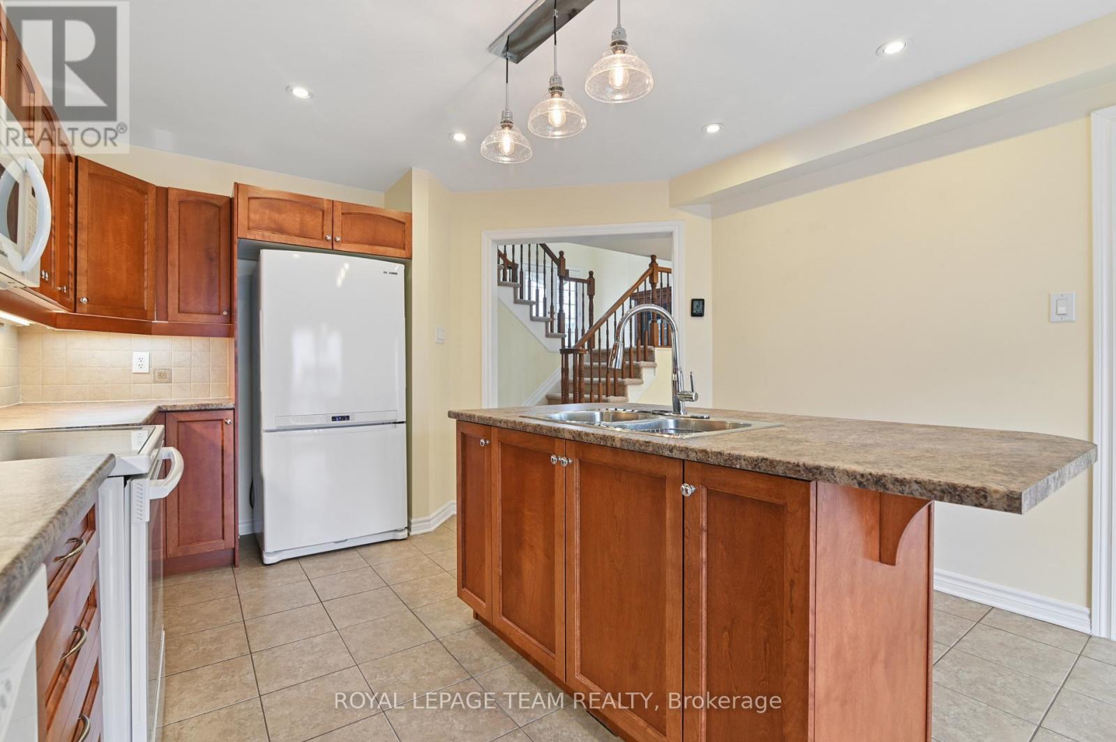 3566 Cambrian Road, Ottawa, Ontario  K2J 0T6 - Photo 8 - X14090102