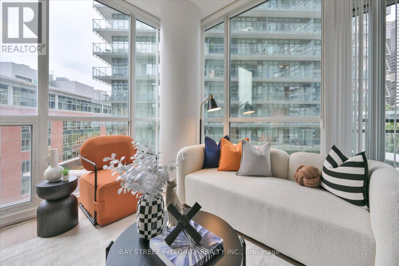 802 - 45 Charles Street E, Toronto, Ontario  M4Y 1S2 - Photo 8 - C14090044