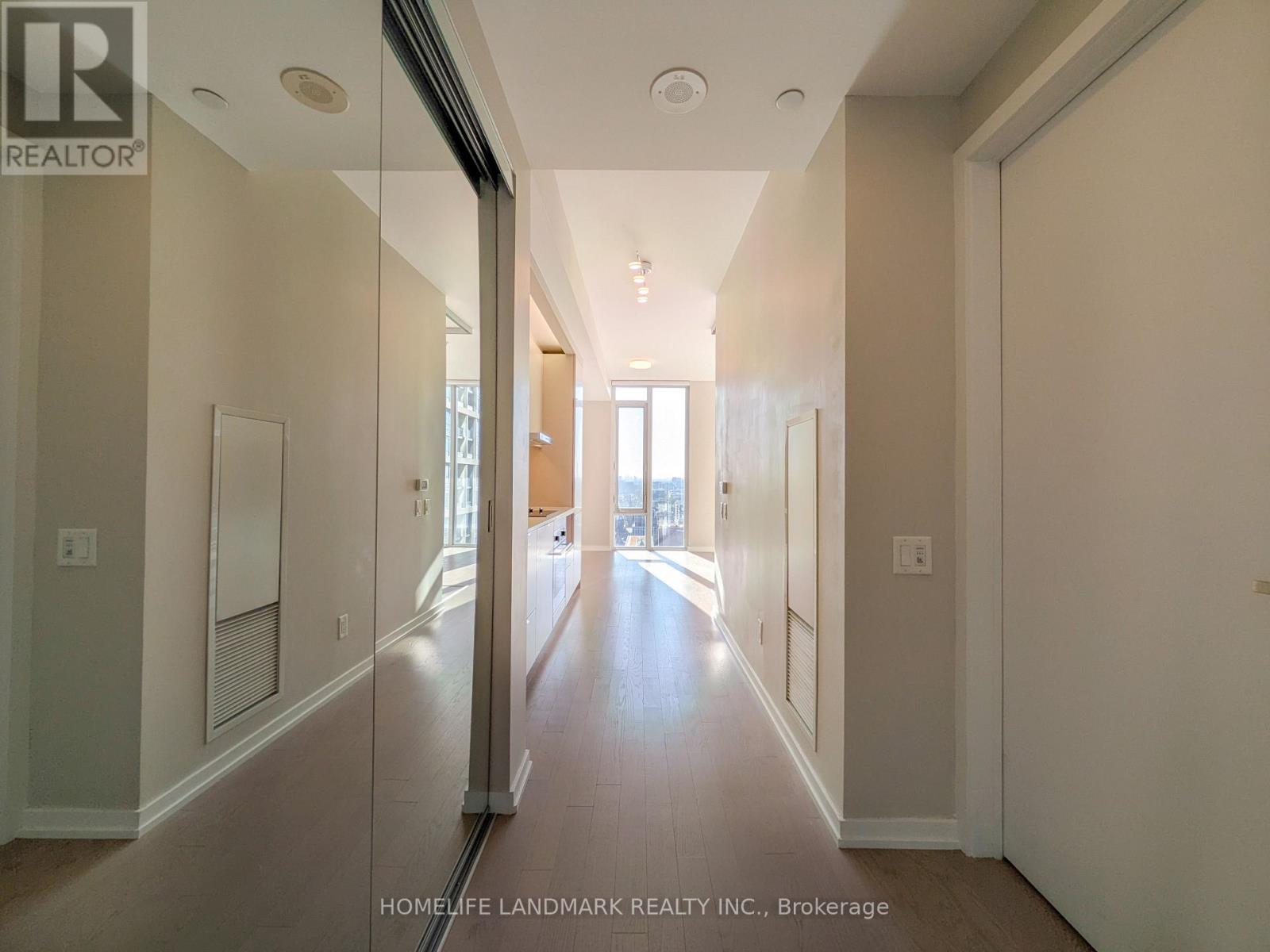 2910 - 101 Peter Street, Toronto, Ontario  M5V 0G6 - Photo 2 - C14090056
