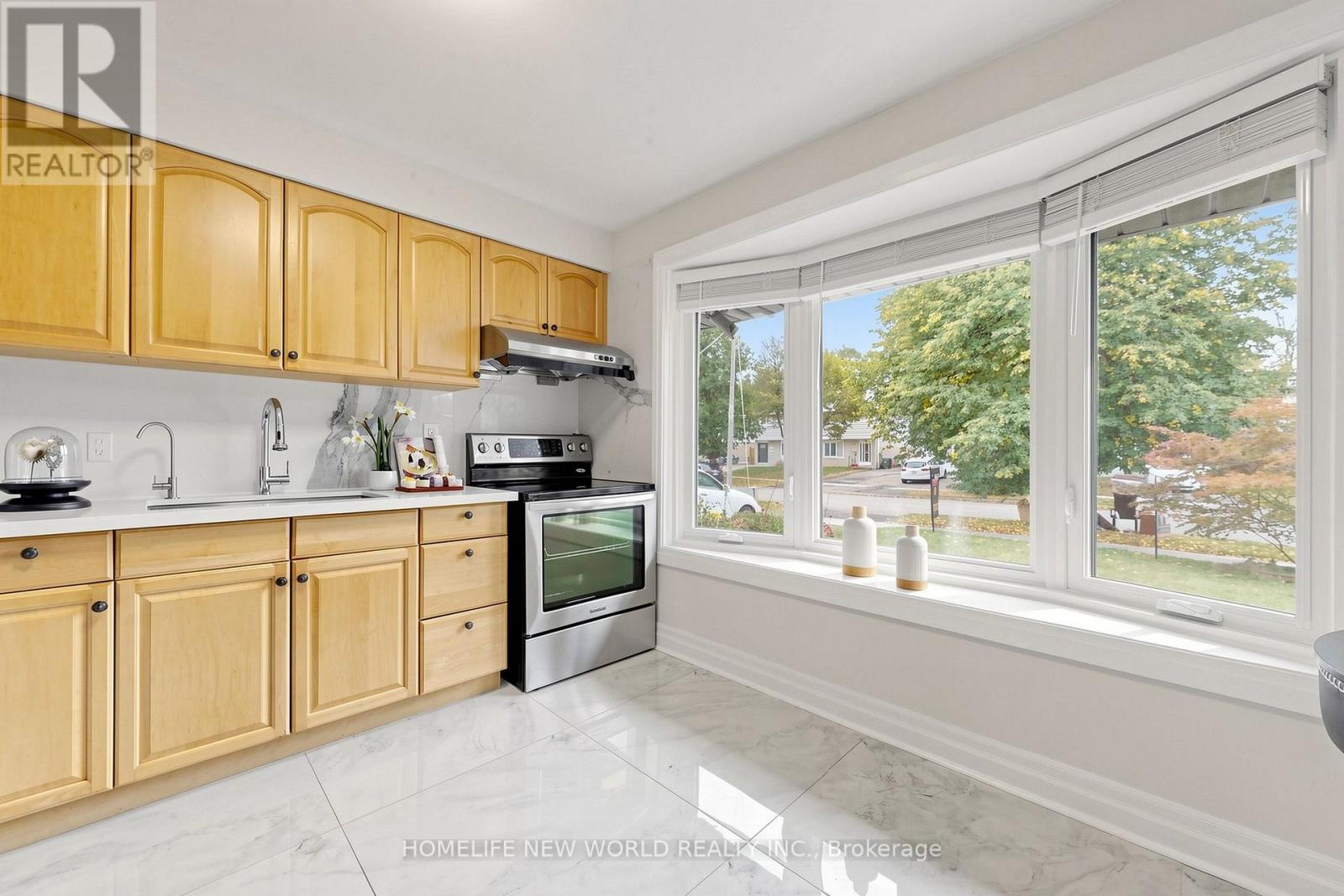 227 Hollyberry Trail, Toronto, Ontario  M2H 2P3 - Photo 16 - C14084930