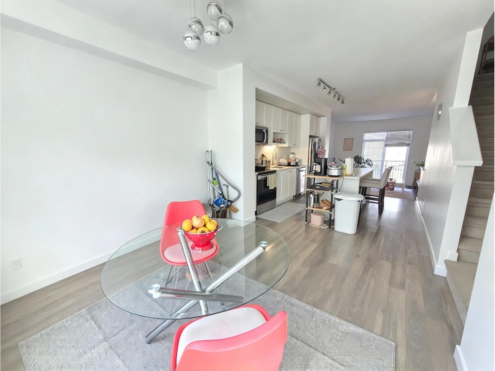 11 15850 85 AVENUE
