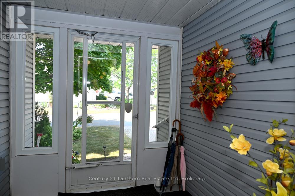 26 Heritage Drive, Prince Edward County, Ontario  K0K 3L0 - Photo 6 - X12310675
