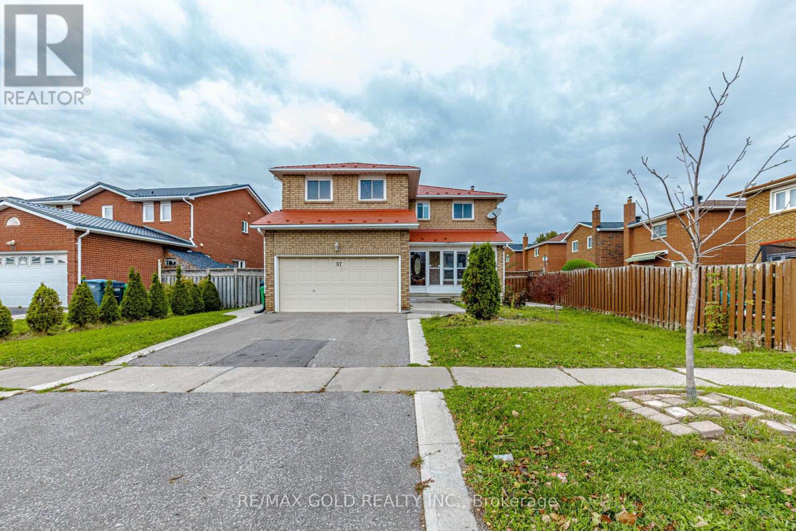 97 HINCHLEY WOOD GROVE, Brampton, Ontario