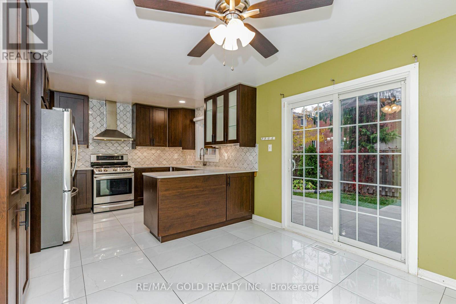 97 Hinchley Wood Grove, Brampton, Ontario  L6V 4J1 - Photo 18 - W14085510