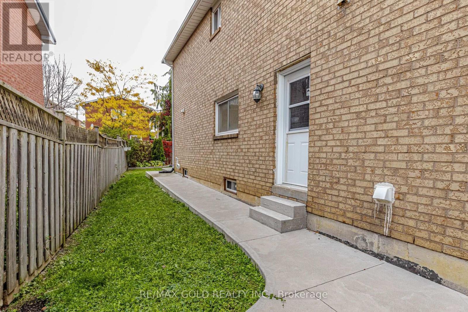 97 Hinchley Wood Grove, Brampton, Ontario  L6V 4J1 - Photo 47 - W14085510
