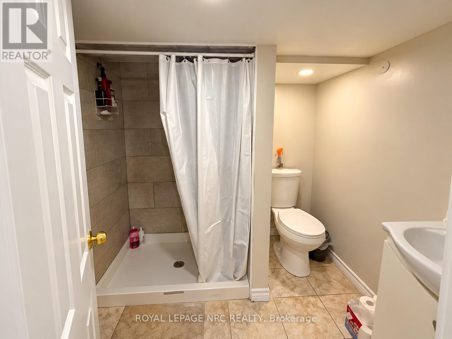5715 Highland Avenue, Niagara Falls, Ontario  L2G 4X2 - Photo 32 - X13865412