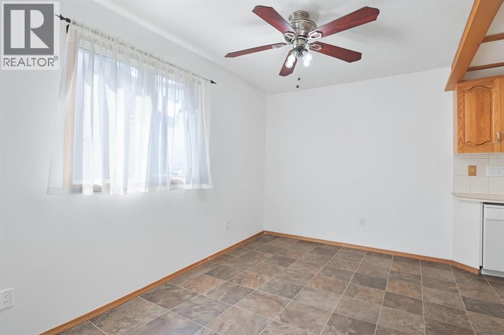 59 Greenbrook Drive E