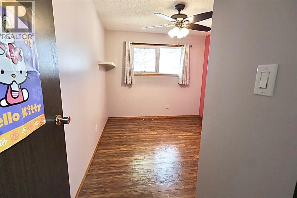 59 Greenbrook Drive E