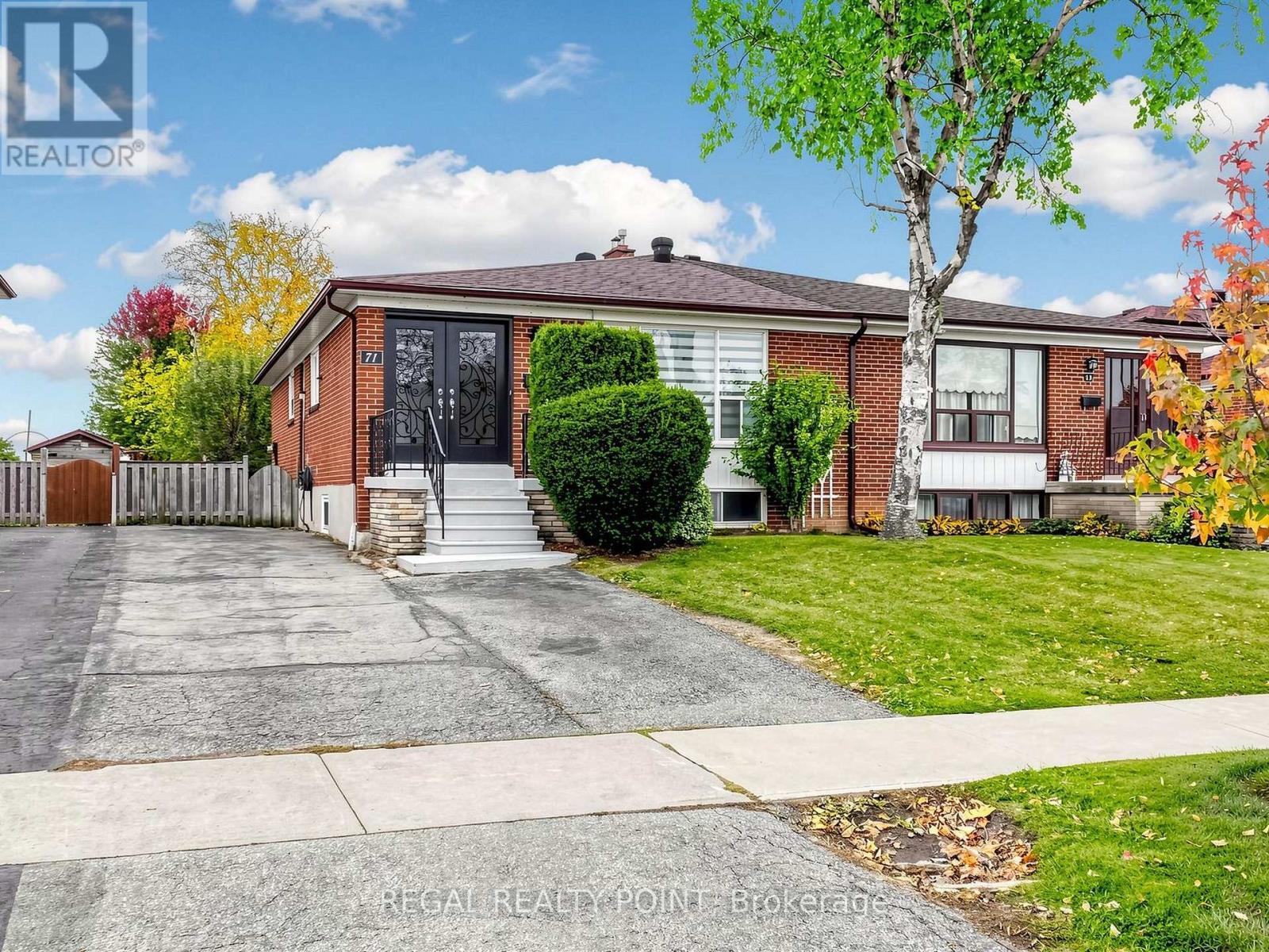71 CLYDESDALE DRIVE, Toronto, Ontario