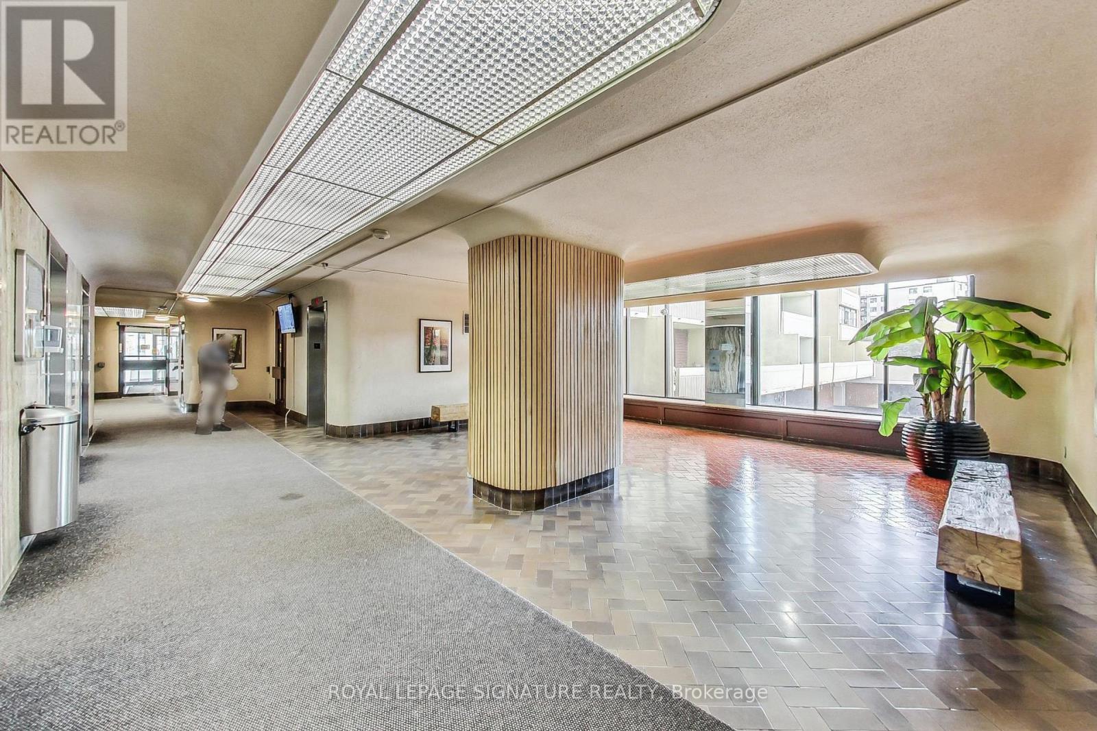 408 - 1 Massey Square, Toronto, Ontario  M4C 5L4 - Photo 10 - E14090168