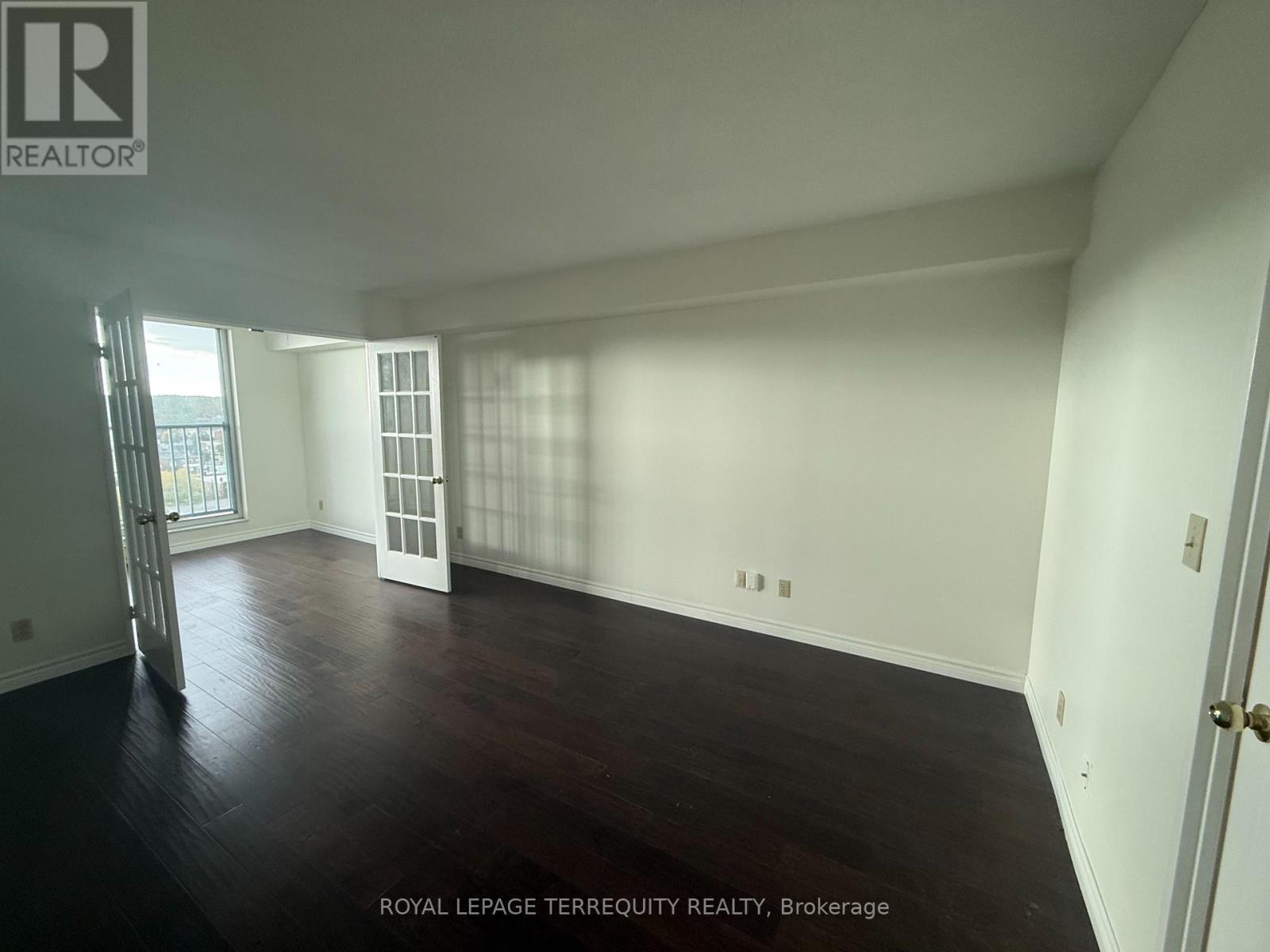 1005 - 140 Dunlop Street E, Barrie, Ontario  L4M 6H9 - Photo 8 - S14090134