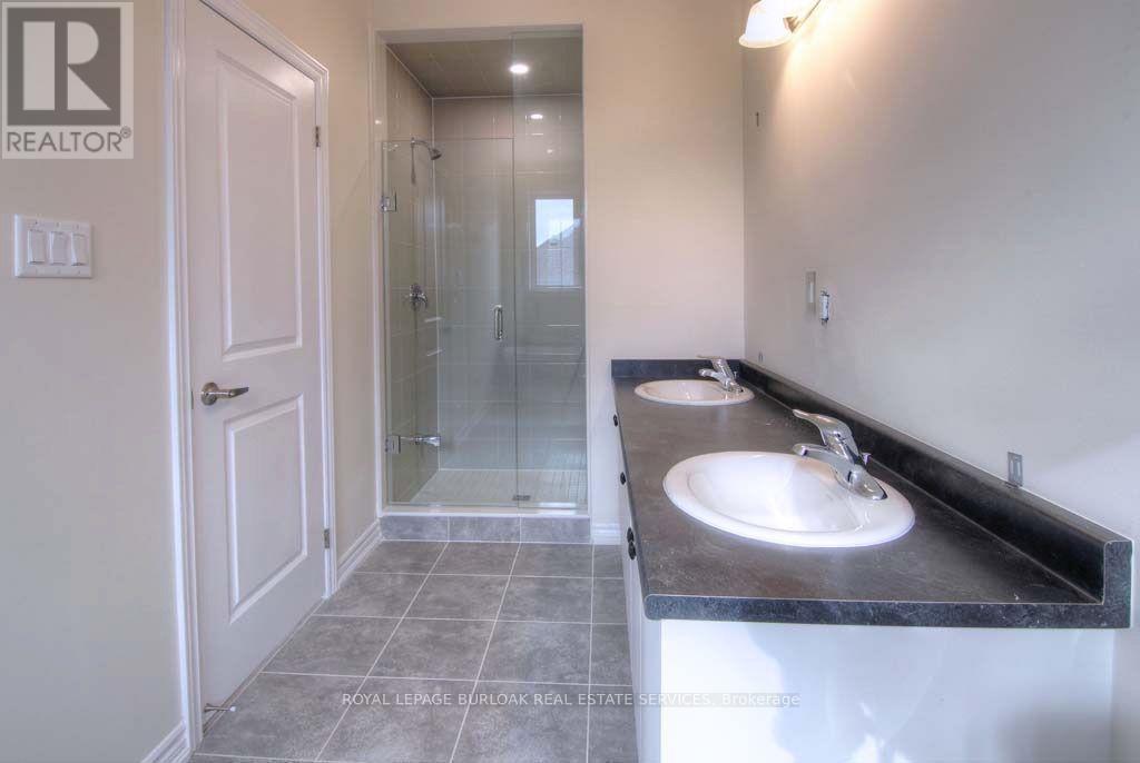 1388 National Common, Burlington, Ontario  L7P 0V6 - Photo 16 - W14090136