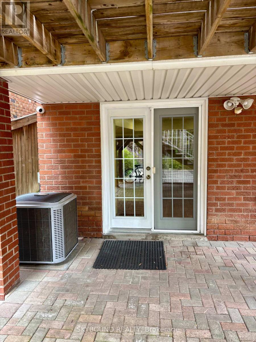 Lower Unit - 107 Whitchurch Mews, Mississauga, Ontario  L5A 4B2 - Photo 16 - W13815352