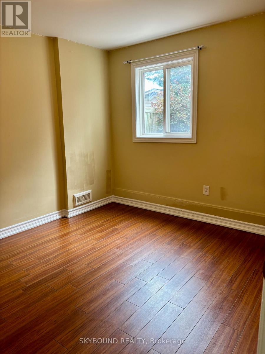 Lower Unit - 107 Whitchurch Mews, Mississauga, Ontario  L5A 4B2 - Photo 9 - W13815352