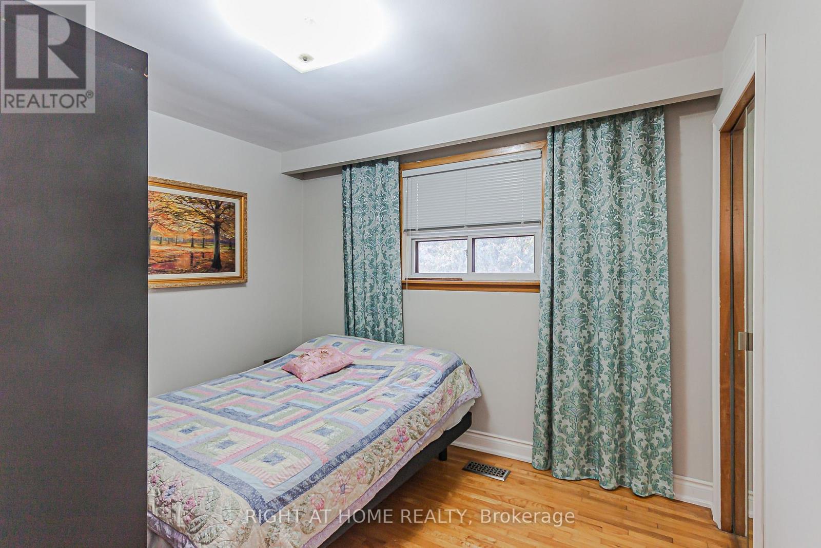 131 Button Road, Vaughan, Ontario  L4L 1J9 - Photo 11 - N14083776