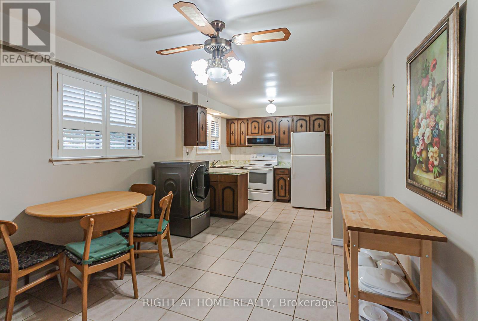 131 Button Road, Vaughan, Ontario  L4L 1J9 - Photo 7 - N14083776