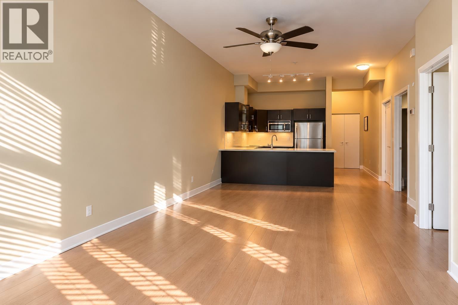 107 41105 TANTALUS ROAD
