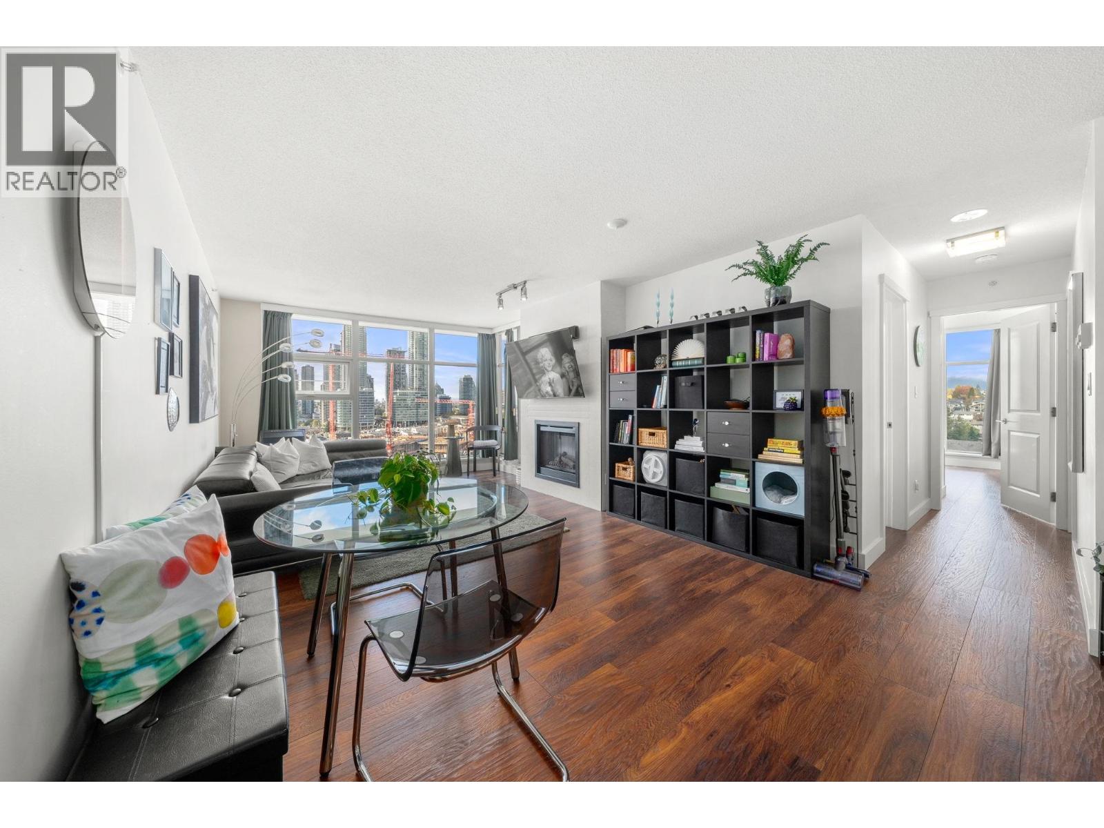 2601 2289 YUKON CRESCENT