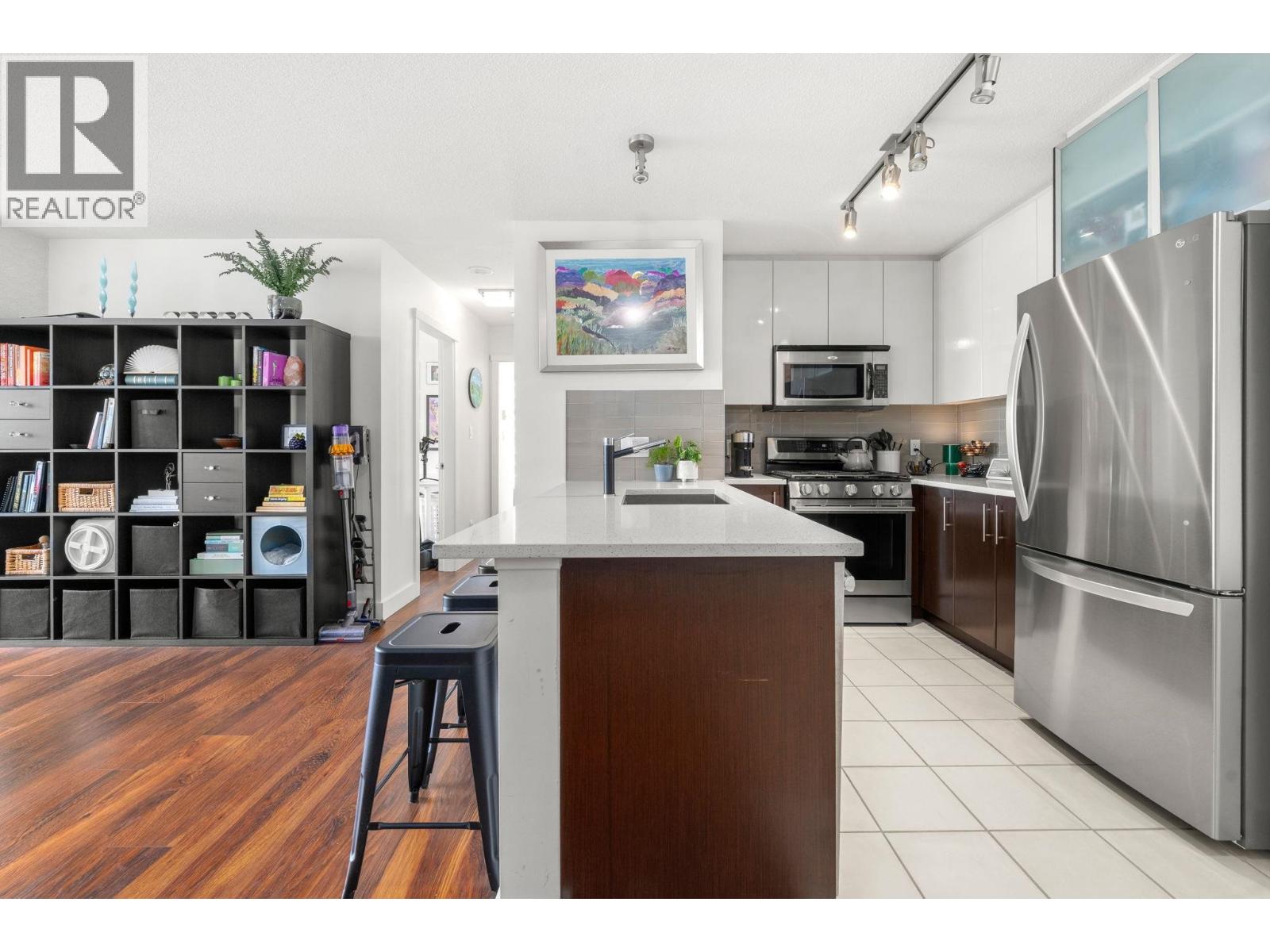 2601 2289 YUKON CRESCENT