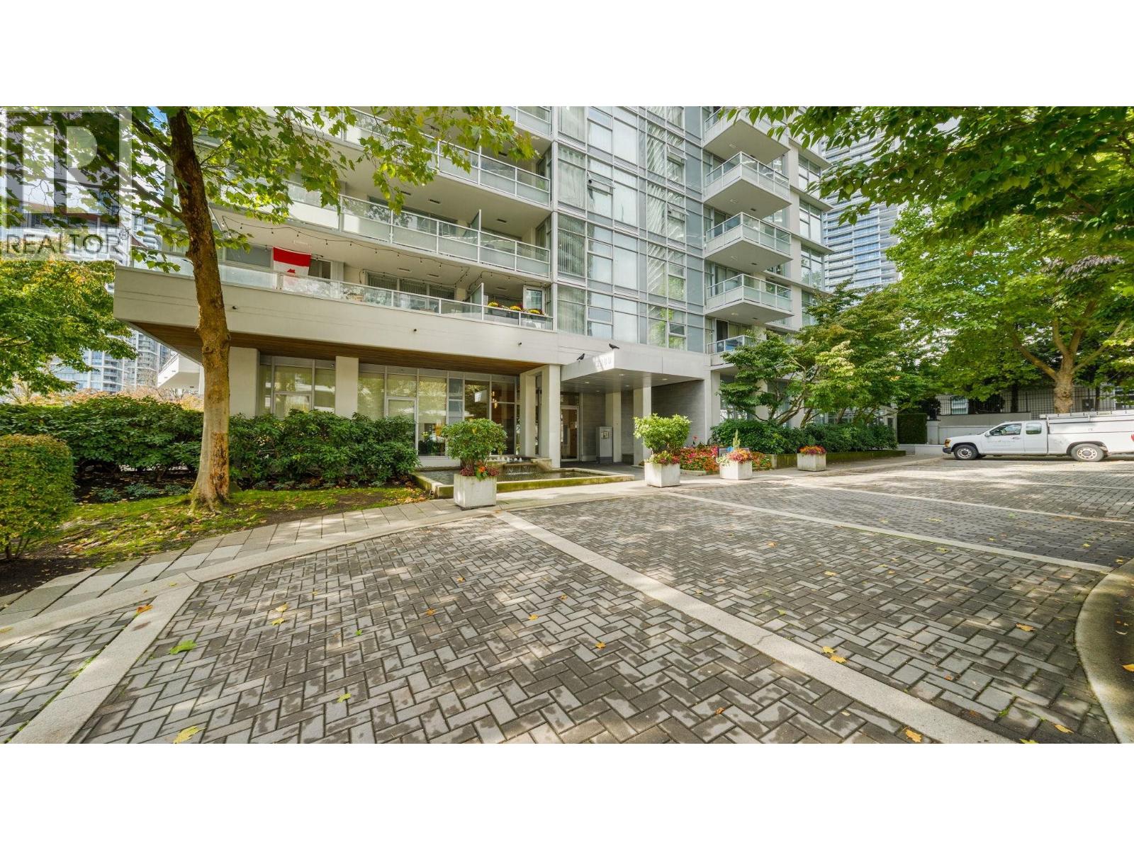 2601 2289 YUKON CRESCENT