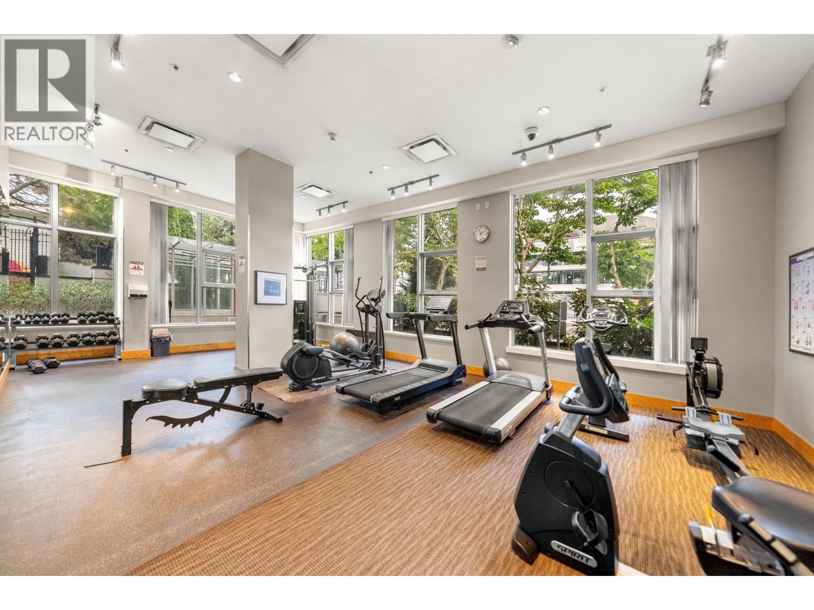 2601 2289 YUKON CRESCENT