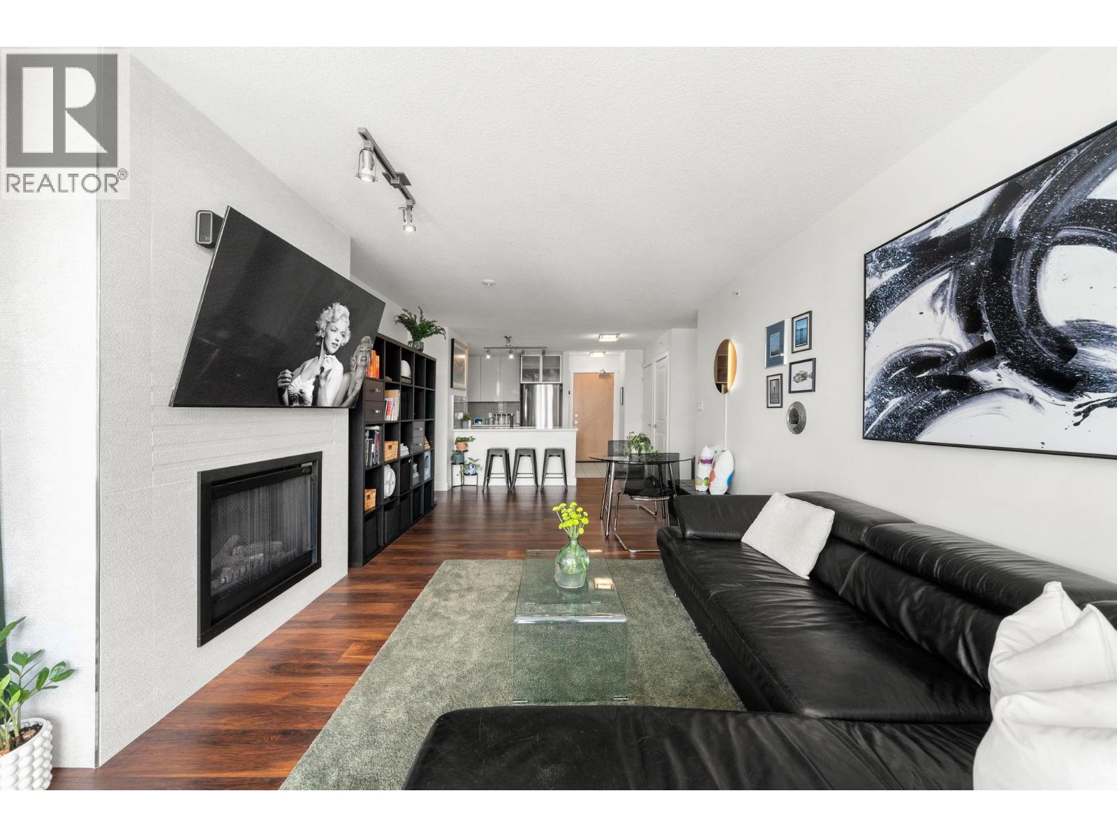2601 2289 YUKON CRESCENT