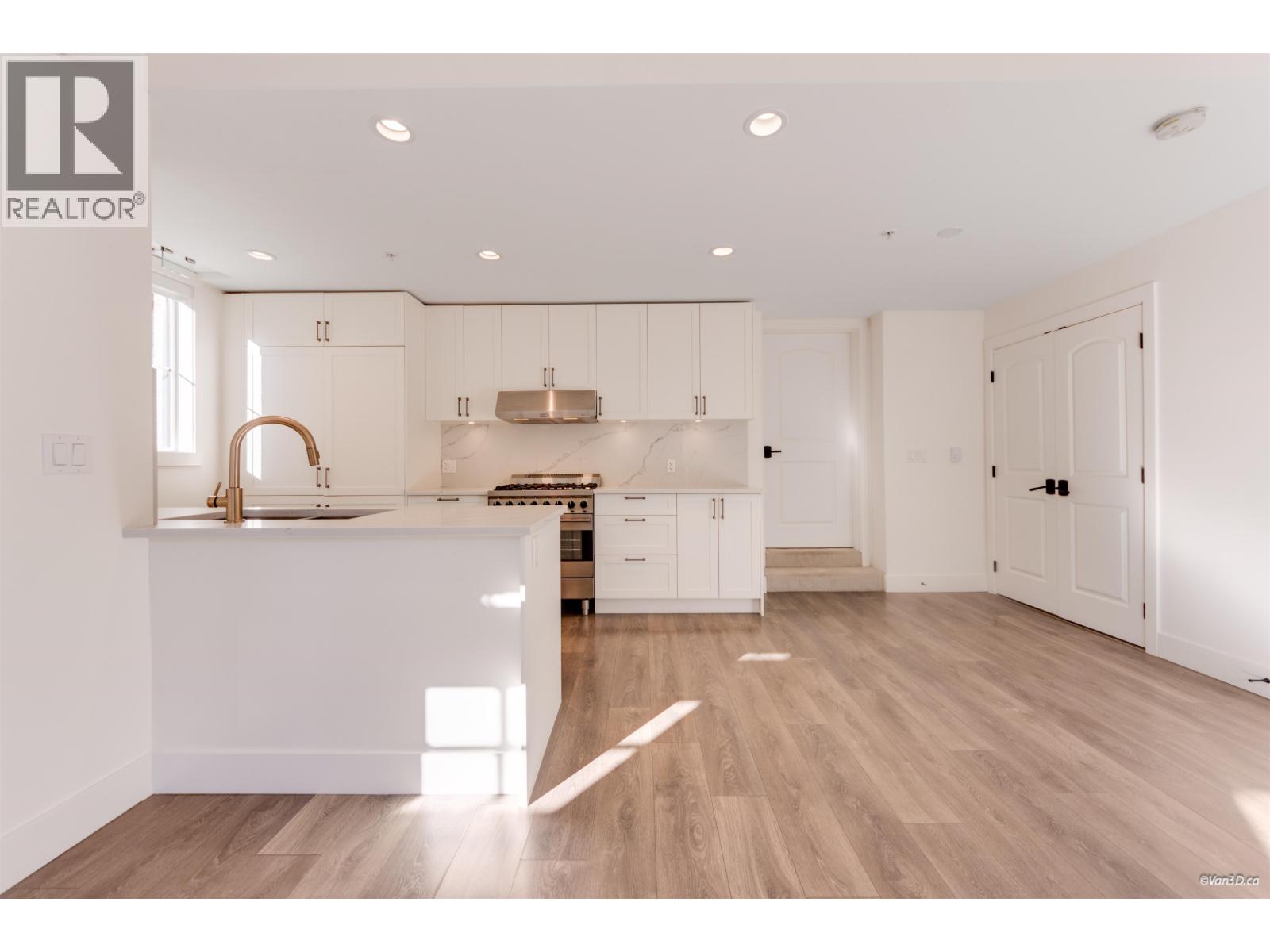 469 W 63 Avenue, Vancouver, British Columbia  V5X 2J3 - Photo 11 - R3176325