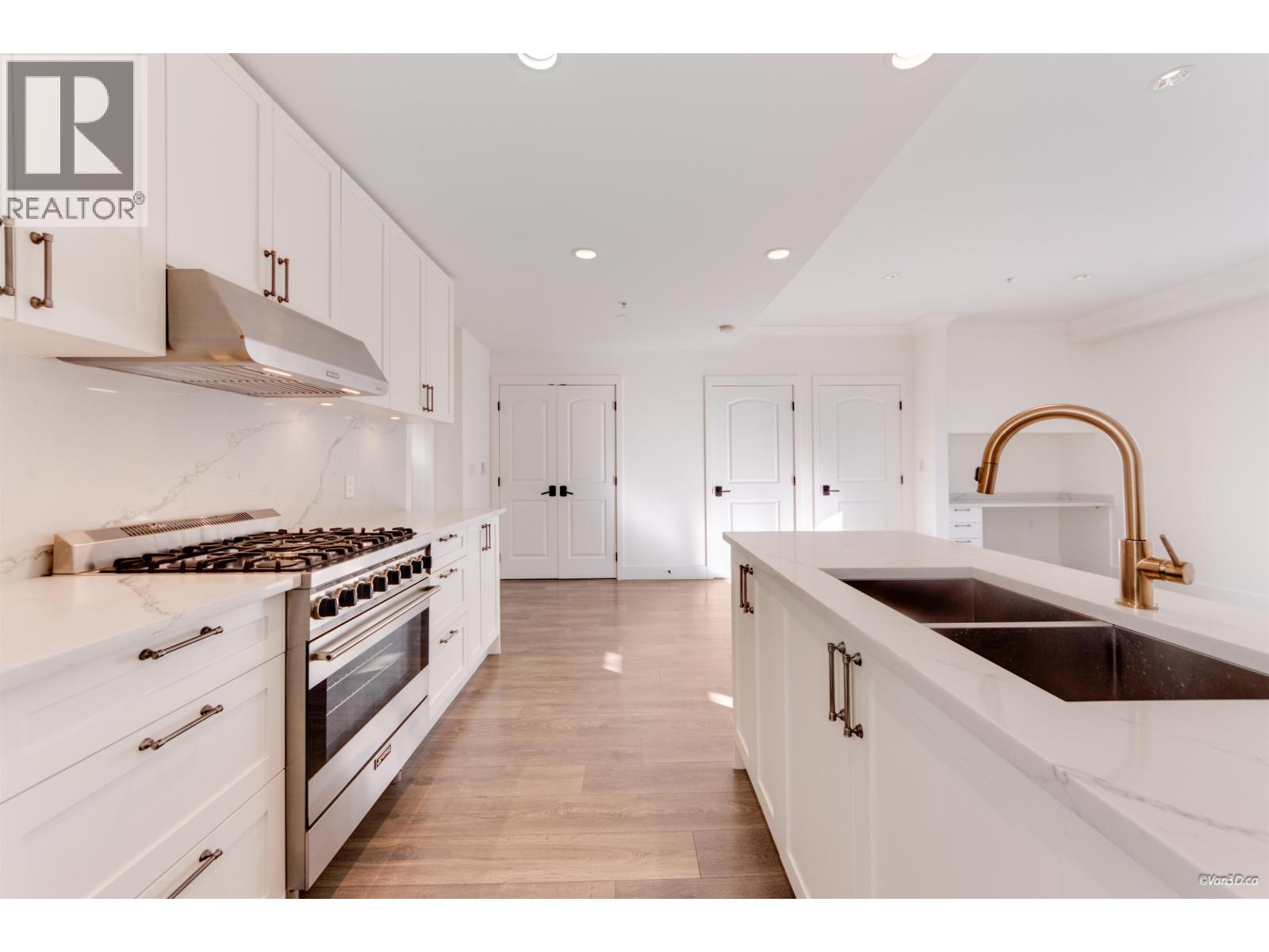 469 W 63 Avenue, Vancouver, British Columbia  V5X 2J3 - Photo 12 - R3176325